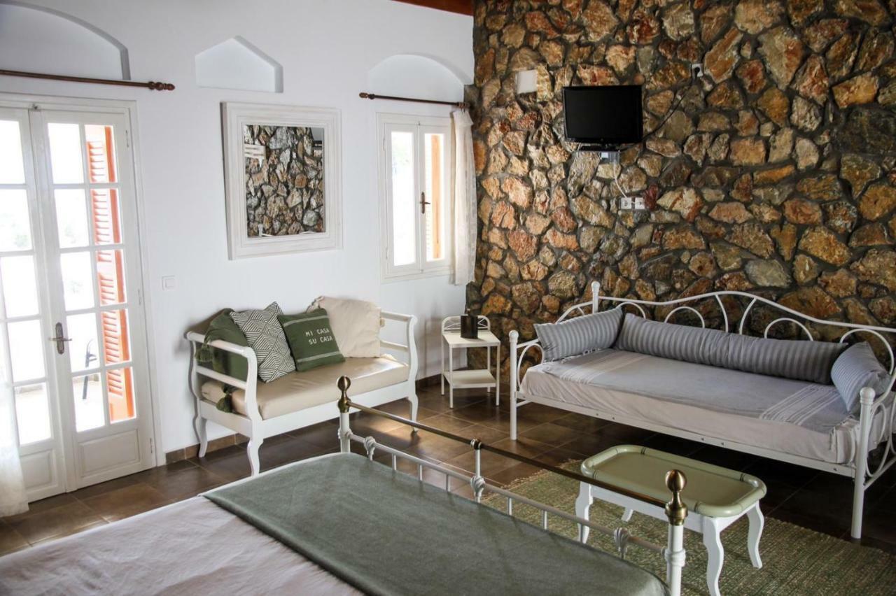 Vareladiko Studios Alinda  Luaran gambar